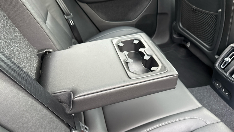 Volvo Xc40 P8 Recharge 300kW 78kWh First Edition 5dr AWD Auto Electric Estate